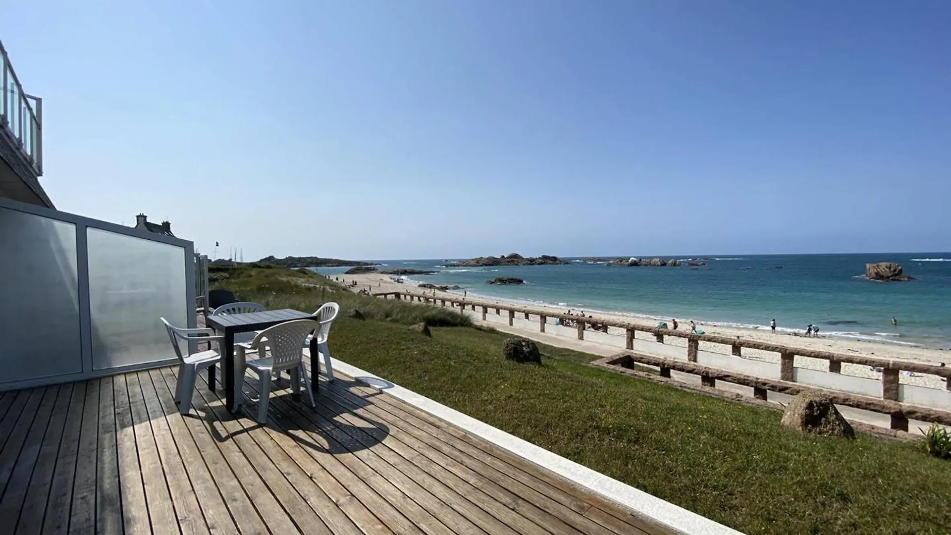 Appartement Avec Terrasse, Acces Direct Plage, Parking Prive - Fr-1-368-396 Trégastel Γαλλία